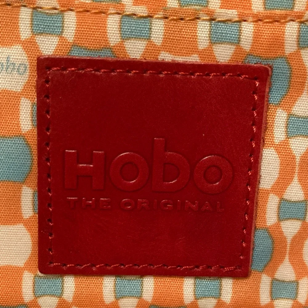 HOBO Dark Brown Leather Wallet with Zipper holds lots of cards. Side zip too. - Picture 5 of 14